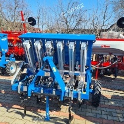 Masina-plantat-ceapa-si-usturoi-pe-4-sau-6-randuri-13